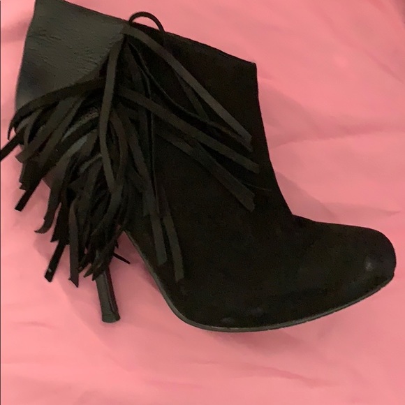 Booties! - Picture 2 of 4